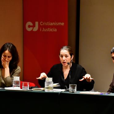 La diversidad del catolicismo, ausente en los medios, un reto a abordar