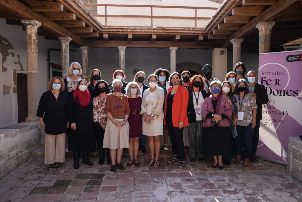 Participants a les jornades, amb la presència de la presidenta d'ACO, Rocío Elvira.