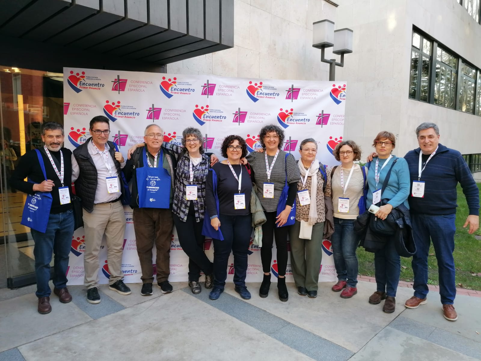 Endavant amb aquest Primer Anunci, però al carrer i amb els meus germans