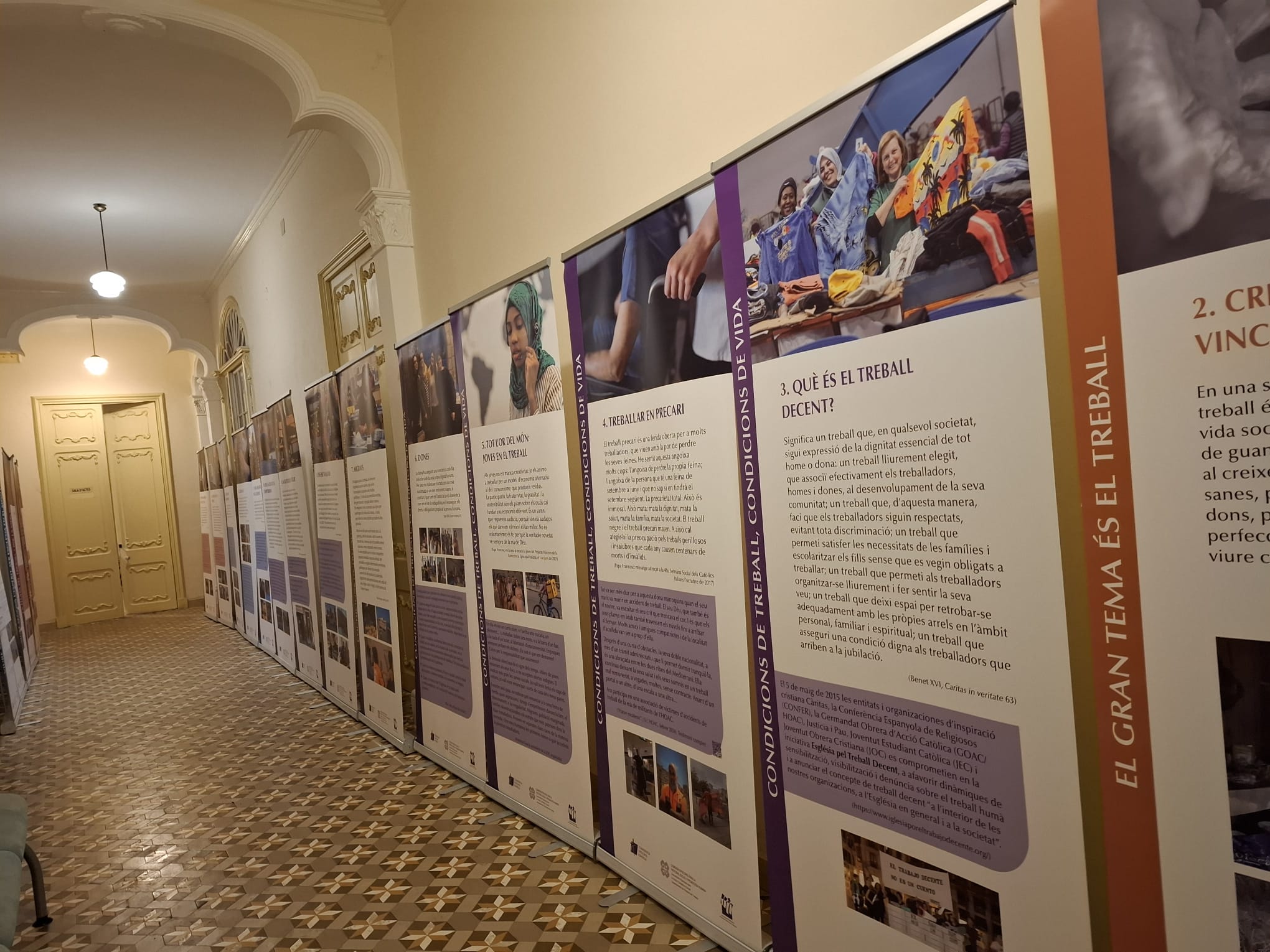 Exposició fotogràfica itinerant “Rostres del món obrer i del treball”