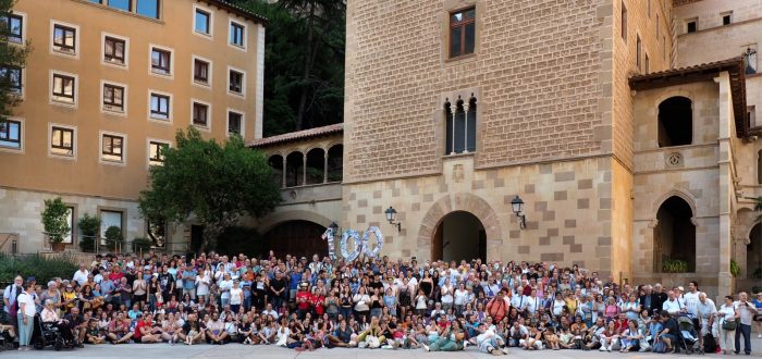 Joves inconformistes abrusats per les paraules de Jesucrist