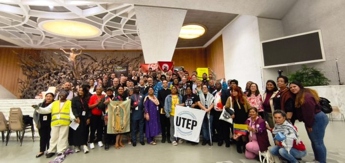 Lleó XIV pren el relleu de Francesc i recolza els moviments populars