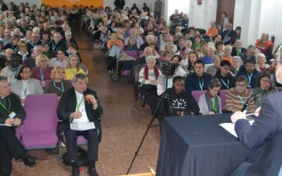 Laïcat en la vida pública que front l’odi practica l’amor