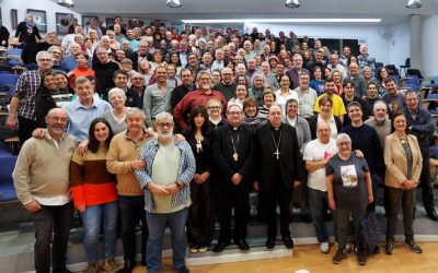 Foto de família dels participants en les Jornades generals de Pastoral del Treball.